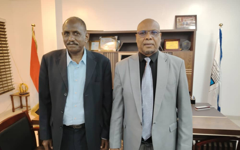 زيارة المدير العام لجامعة الإمام المهدي